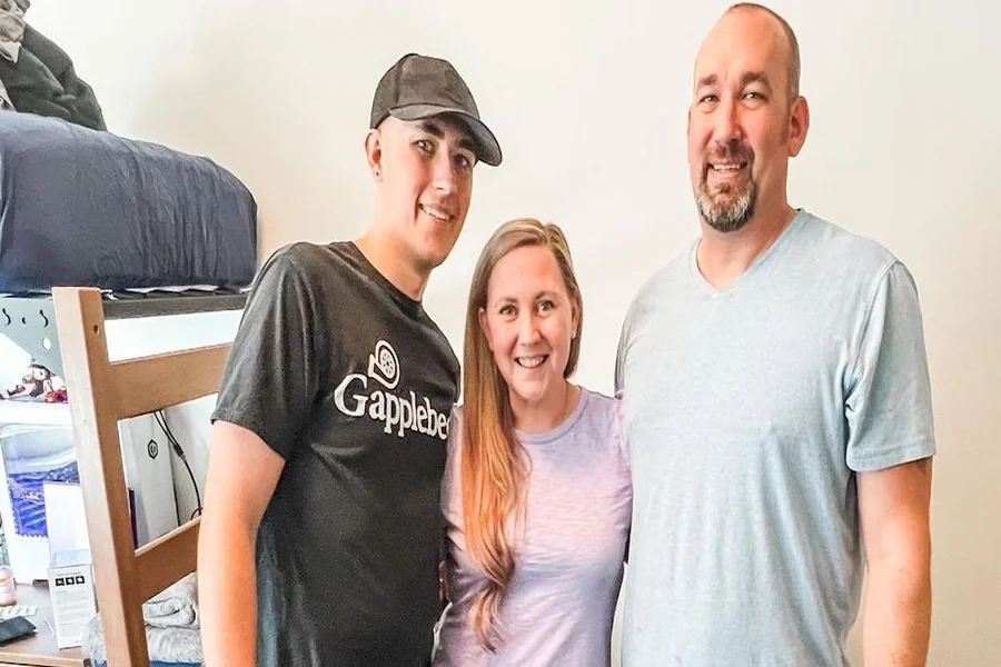 Rebecca Yarros Husband